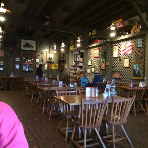 Cracker Barrel Old Country Store American Restaurant in Dunn