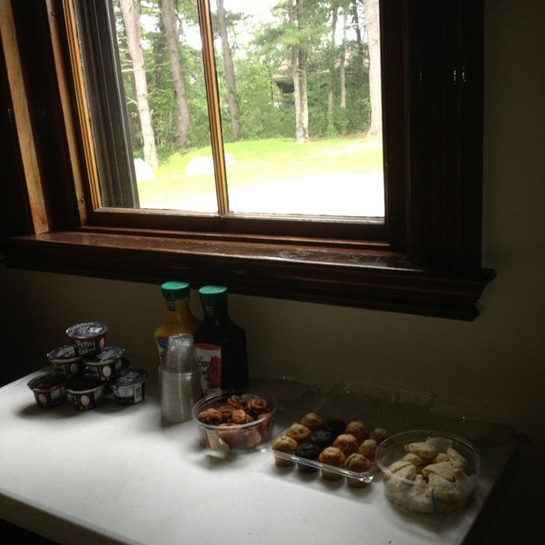 Langdon Library Library in Newington