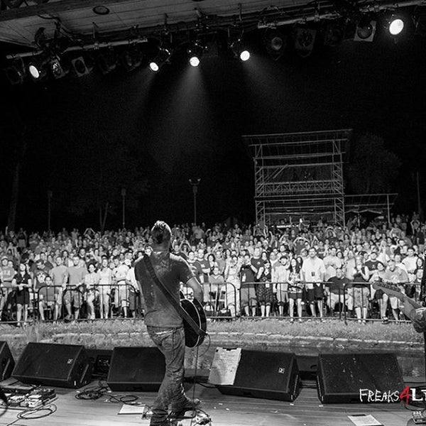Photo prise au Ives Concert Park par LIVE le7/20/2013