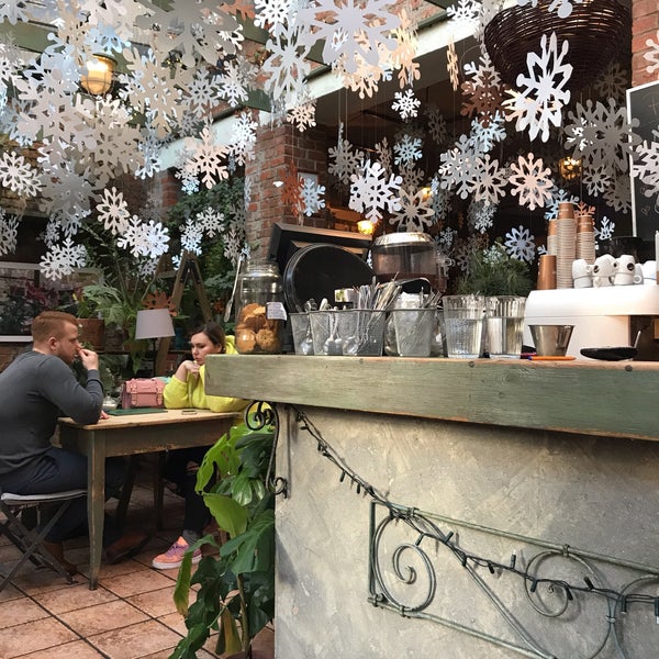 Foto tirada no(a) Zielona Weranda caffe&amp;ristorante por Zuzana U. em 1/1/2019