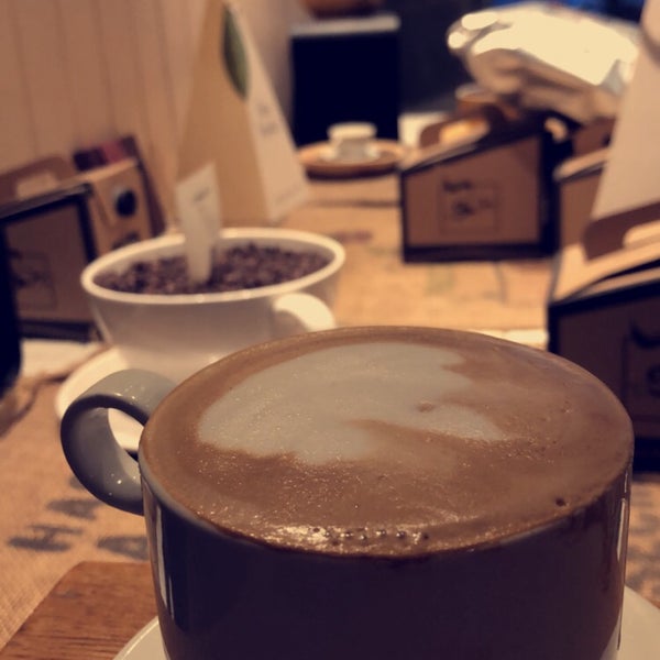 Photo taken at Coupa Café by Zainab on 8/20/2019