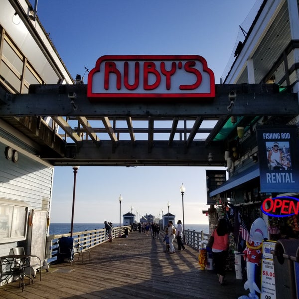 Foto tirada no(a) Ruby&#39;s Diner por Sam O. em 4/25/2019