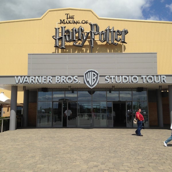 Снимок сделан в Warner Bros. Studio Tour London - The Making of Harry Potter пользователем Alexandra K. 6/2/2013