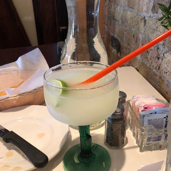 The Lime Frozen Margarita is delicious not watered down... but doesn’t leave you feeling to loopy to drive. 😋 This is my new go-to for Mexican good!! Yep, I’ll be a regular 👏🏾