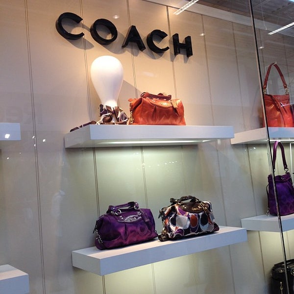 Coach premium outlet canada sale