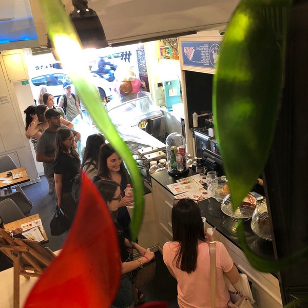 Photo taken at Sweet Gaufre by Mohammed. on 6/19/2019