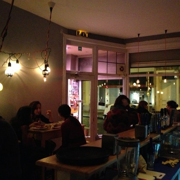 Photo prise au Munchy&#39;s Bar par Pablo S. le10/11/2013