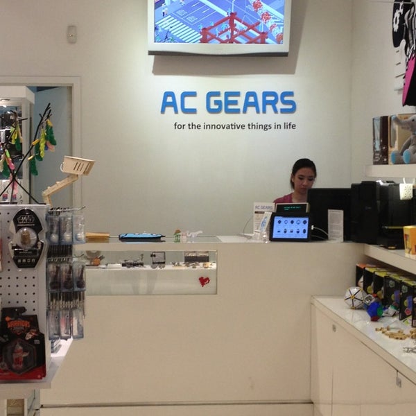 Photo taken at AC Gears by Ikue Y. on 4/12/2013
