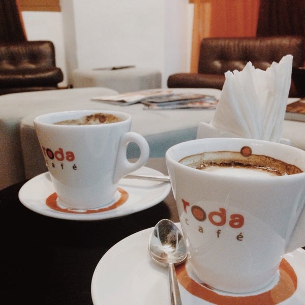 9/12/2014 tarihinde Manoel F.ziyaretçi tarafından Roda Café'de çekilen fotoğraf