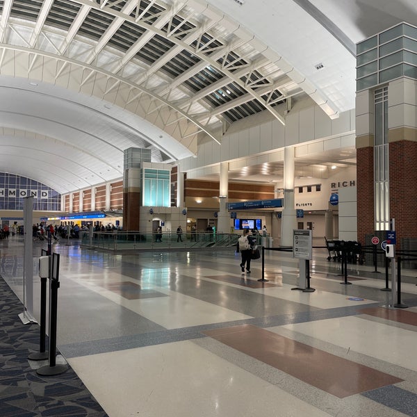 United Airlines Ticket Counter RIC Airport