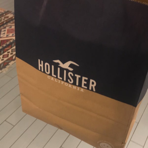 hollister kings plaza number