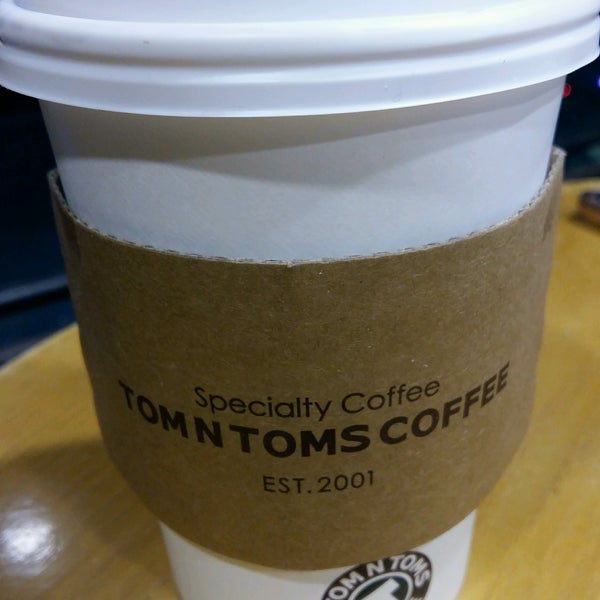 корейский квартал лого. матрикс осветлитель для волос порошок. Toms coffee. Toms coffee. кофейня тома.