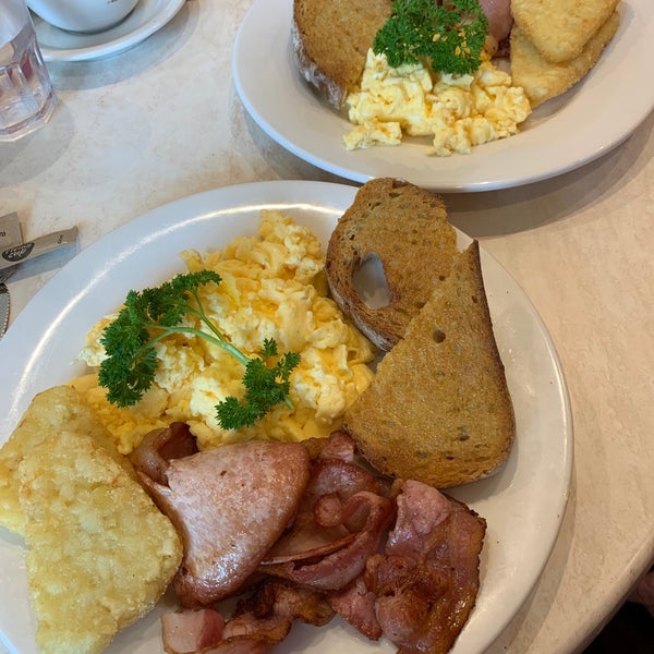 Shingle Inn Mount Ommaney, QLD