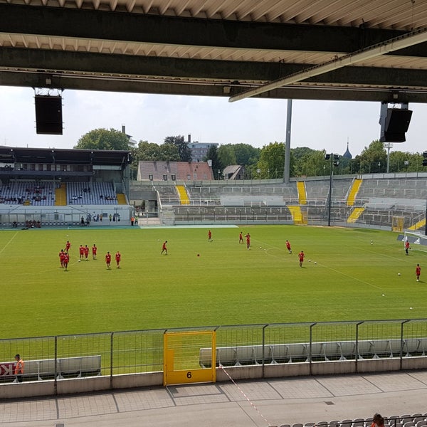 Fotos bei Städtisches Stadion an der