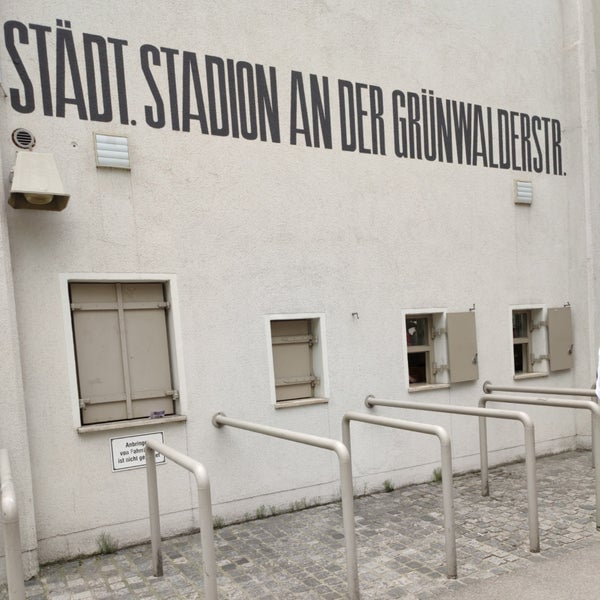 Fotos bei Städtisches Stadion an der