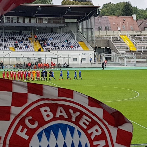 Städtisches Stadion an der Grünwalder Straße (Grünwalder Stadion, Sechzger Stadion)