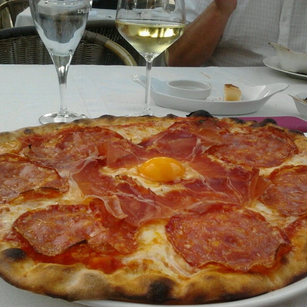 Photo prise au Pizza, Pasta e Basta! par Ine S. le6/19/2013