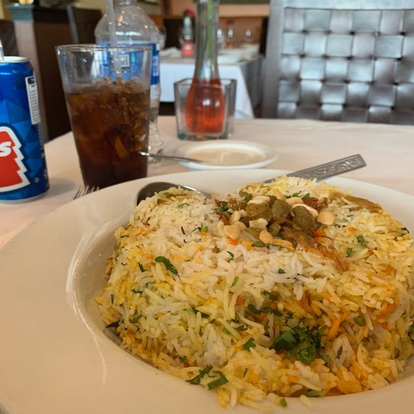 Foto tirada no(a) Zaika Indian Restaurant por س . em 9/11/2019