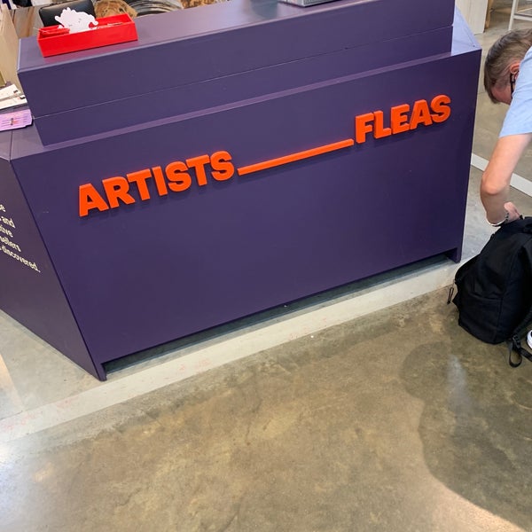 Photo taken at Artists and Fleas at Chelsea Market by santagati on 9/9/2019