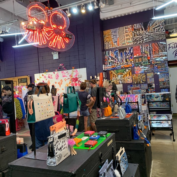 Photo taken at Artists and Fleas at Chelsea Market by santagati on 9/9/2019