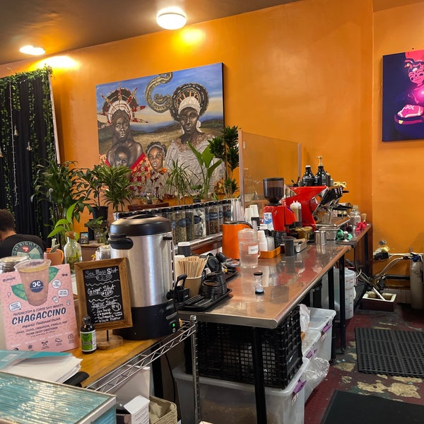 Foto tirada no(a) Hot and Cool Cafe por santagati em 1/15/2022