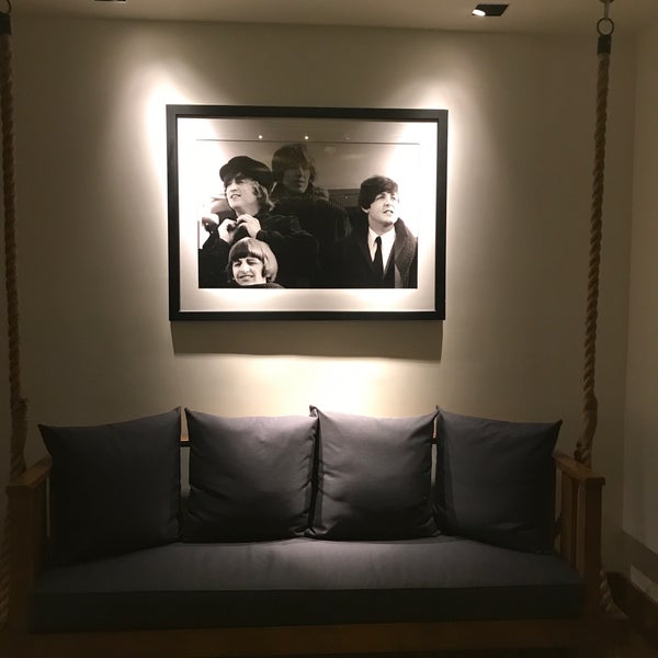 Photo taken at Hotel Zetta San Francisco by santagati on 2/17/2018