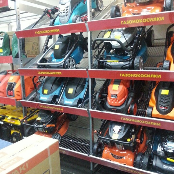 220 вольт санкт-петербург. 220 вольт витрина. магазин 220 вольт в спб. 220 вольт спб адреса. магазин 220 вольт невский район.