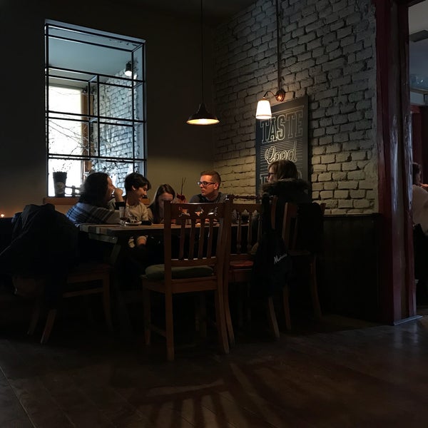 2/26/2018にSteven B.がLIVADA - Restaurant &amp; Music Loungeで撮った写真
