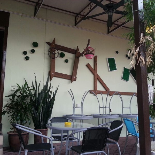 кафе пчелы селятино