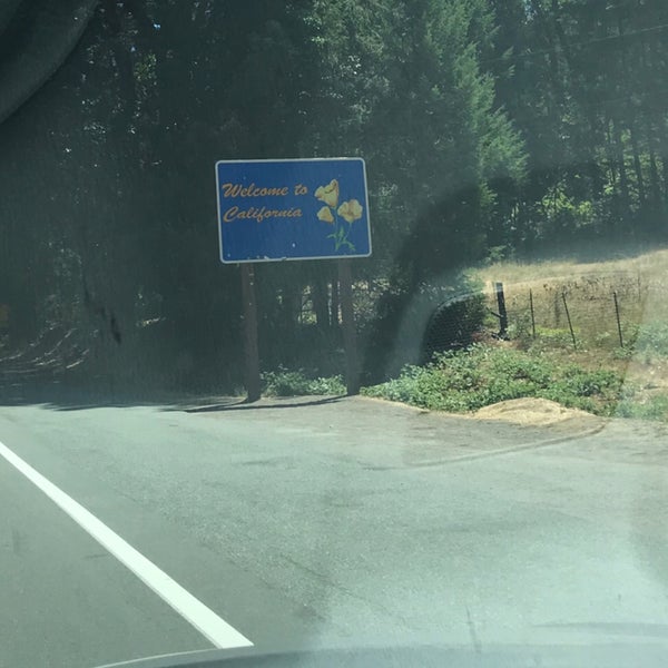 Photos at California-Oregon State Line - Border Crossing in O'Brien