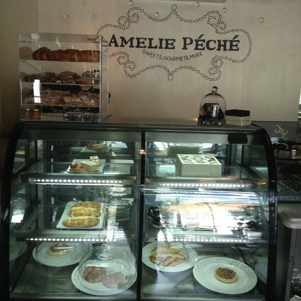 Photo taken at Amelie Peche by Sergio V. on 8/29/2013