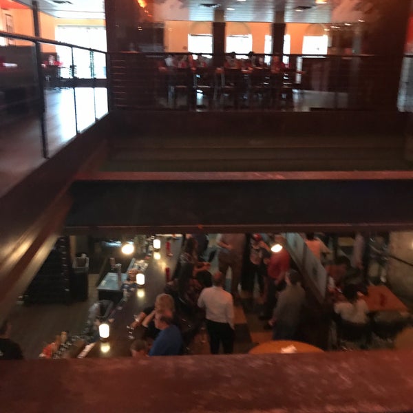 5/5/2018 tarihinde Tom T T.ziyaretçi tarafından Stella&#39;s Fish Cafe &amp; Prestige Oyster Bar'de çekilen fotoğraf