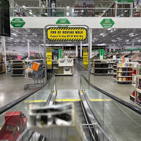 Menards Hardware Store in Golden Valley