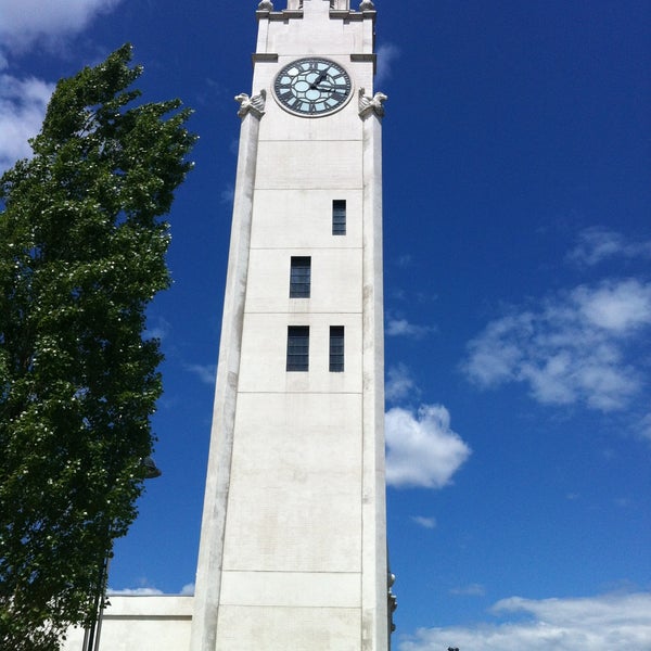 Tour de l'Horloge / Clock Tower - Historic Site in Montréal