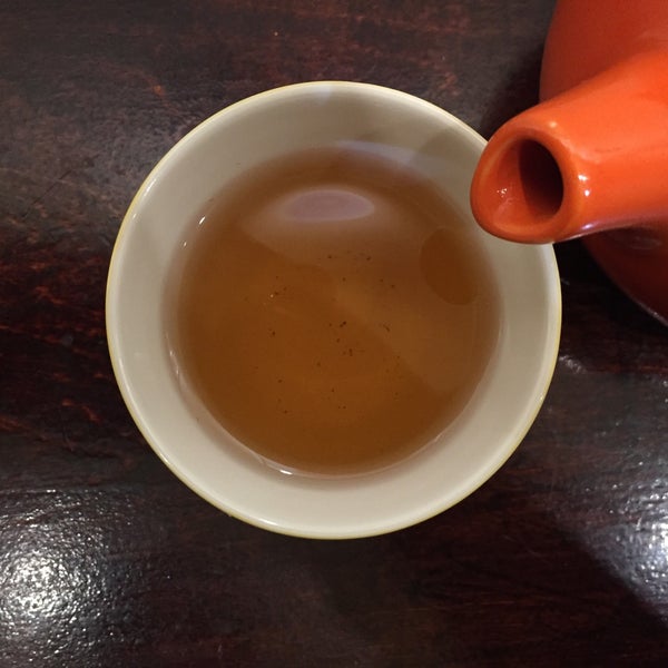 Toasted brown tea tastes like the crunchy part of everything good and warm. And anyway you get an entire kettle.