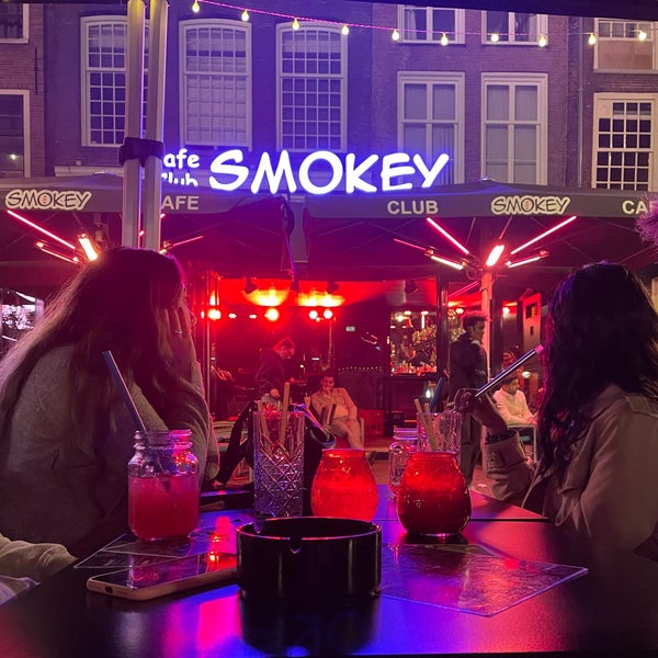 รูปภาพถ่ายที่ Club Smokey โดย A เมื่อ 9/21/2021