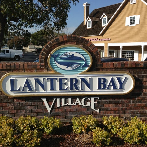 รูปภาพถ่ายที่ Lantern Bay Village Shopping Center Dana Point, CA โดย Don S. เมื่อ 3/24/2013