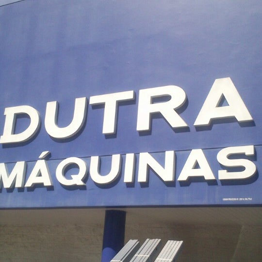 รูปภาพถ่ายที่ Dutra Máquinas โดย Mário O. เมื่อ 8/30/2013