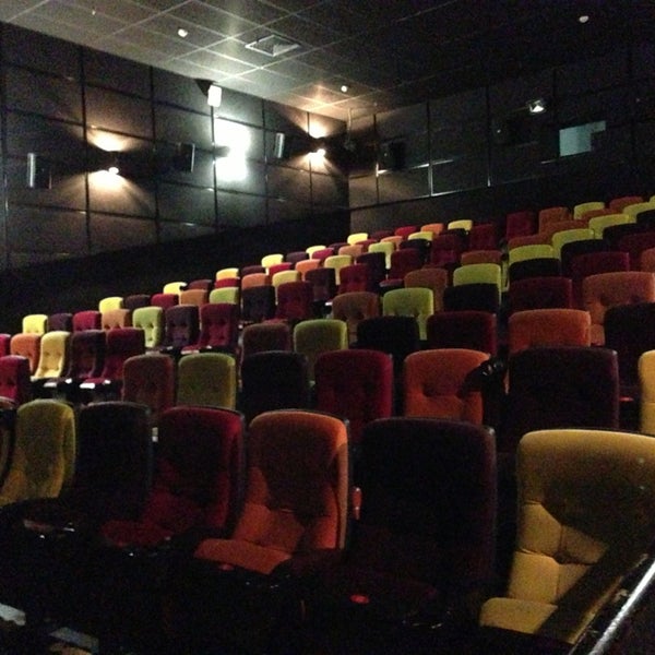 джем молл киров кинотеатр. джим холл спб. джем молл иркутск кинотеатр. кинотеатр джамол иркутск. кинотеатр иркутск джэм молл.