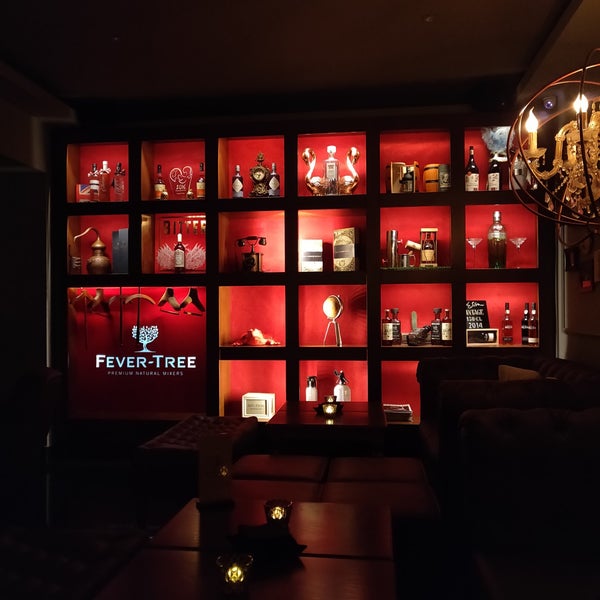 Foto tirada no(a) Red Frog Speakeasy Bar por Iulia S. em 4/8/2019
