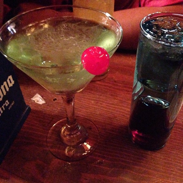 Excelente el martini Green Apple !!