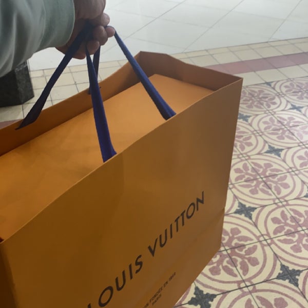 Louis Vuitton Cape Town - Fish Quay, V & A Waterfront, Phone & Specials