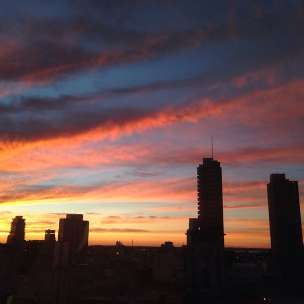 Das Foto wurde bei InterTower Hotel von Albert D. am 7/28/2014 aufgenommen