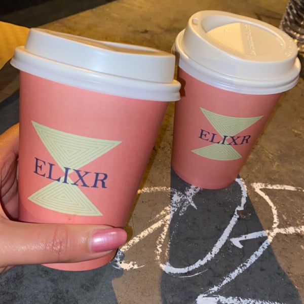 Photo prise au Elixr Coffee Roasters par Wedad 🇺🇸 .. le1/2/2021