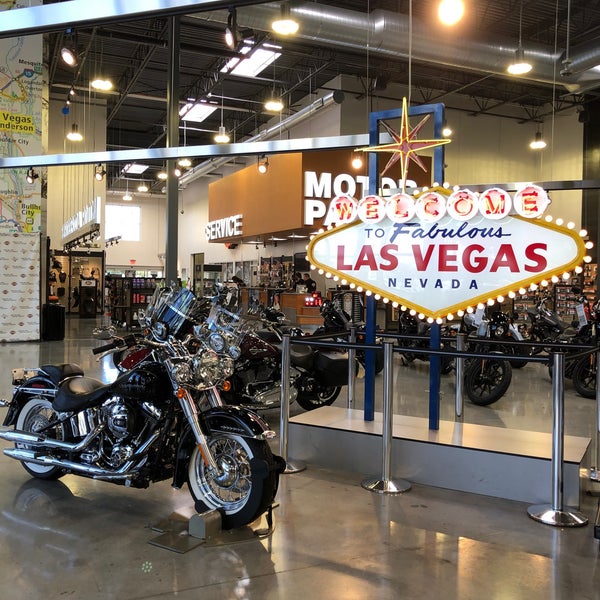 Снимок сделан в Las Vegas Harley-Davidson пользователем Wedad 🇺🇸 .. 3/2/2020