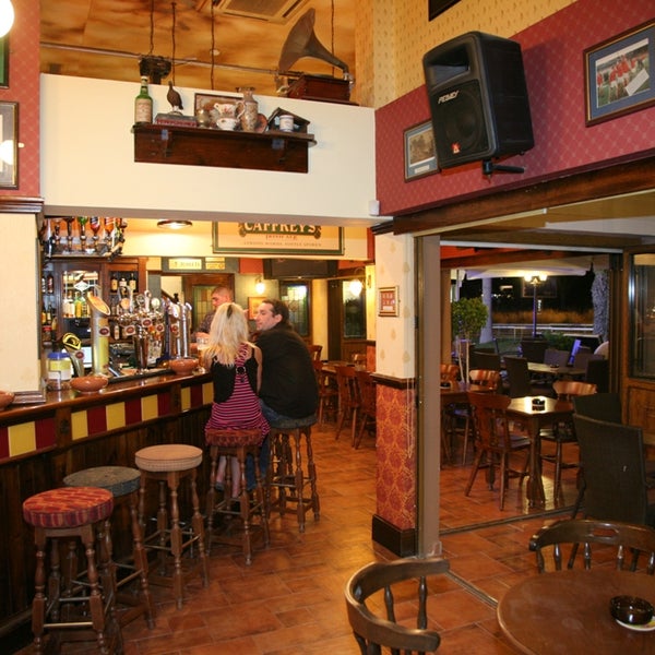 8/15/2014 tarihinde The New Horizon Pub (Bar &amp; Restaurant)ziyaretçi tarafından The New Horizon Pub (Bar &amp; Restaurant)'de çekilen fotoğraf