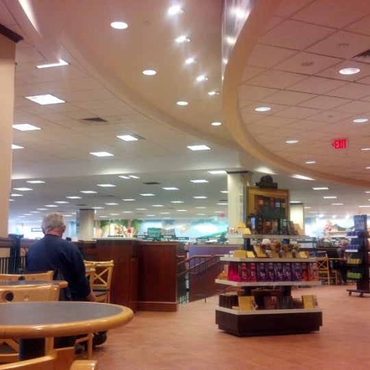 Barnes Noble Now Closed 5380 Northwesst Hwy Route 14