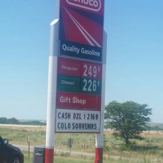 Conoco Wagon Wheel Gas Station