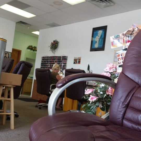 TC Nail Salon 2451 S MacArthur Blvd