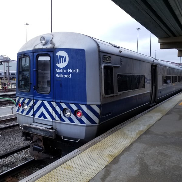 Metro North Hudson Line Train